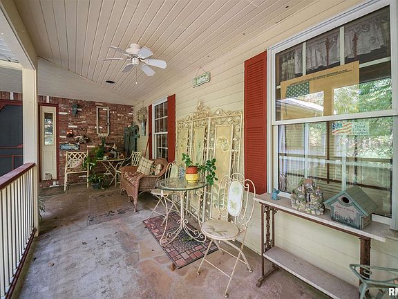 4th image of 90 Sally Holler Ln