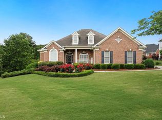 4220 Creek Water Xing, Flowery Branch, GA 30542