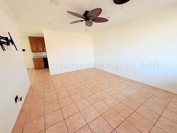 3rd image of 320 Arthur St