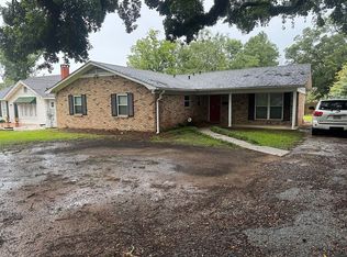 3709 Old Shell Rd, Mobile, AL 36608