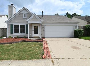 347 Lake Ridge Ln, Greenwood, IN 46142