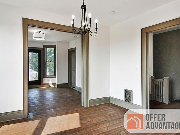 3rd image of 100 Florida St