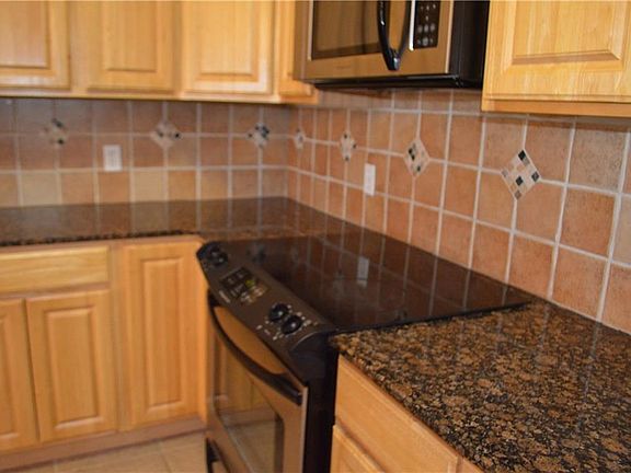 4th image of 15118 Leeward Dr APT 201