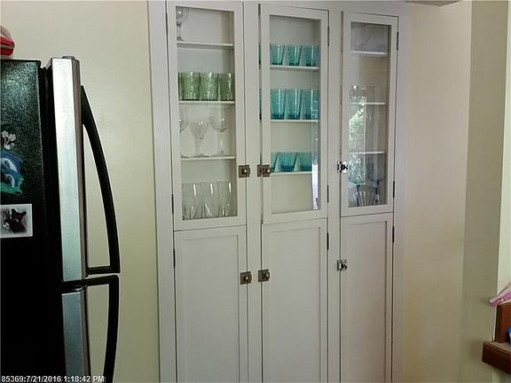 4th image of 19 Merrimac Pl #19