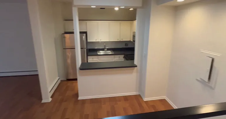 816 N Dearborn St — Photo 5