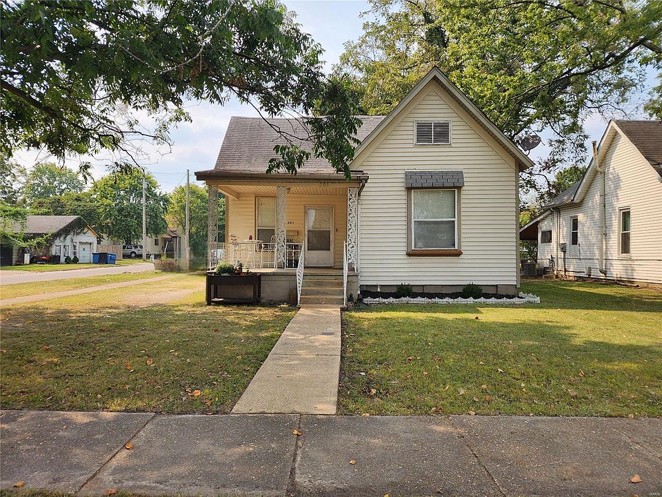 1st image of 301 N C St