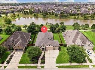 2204 Meadow Wind Dr, Houston, TX 77089