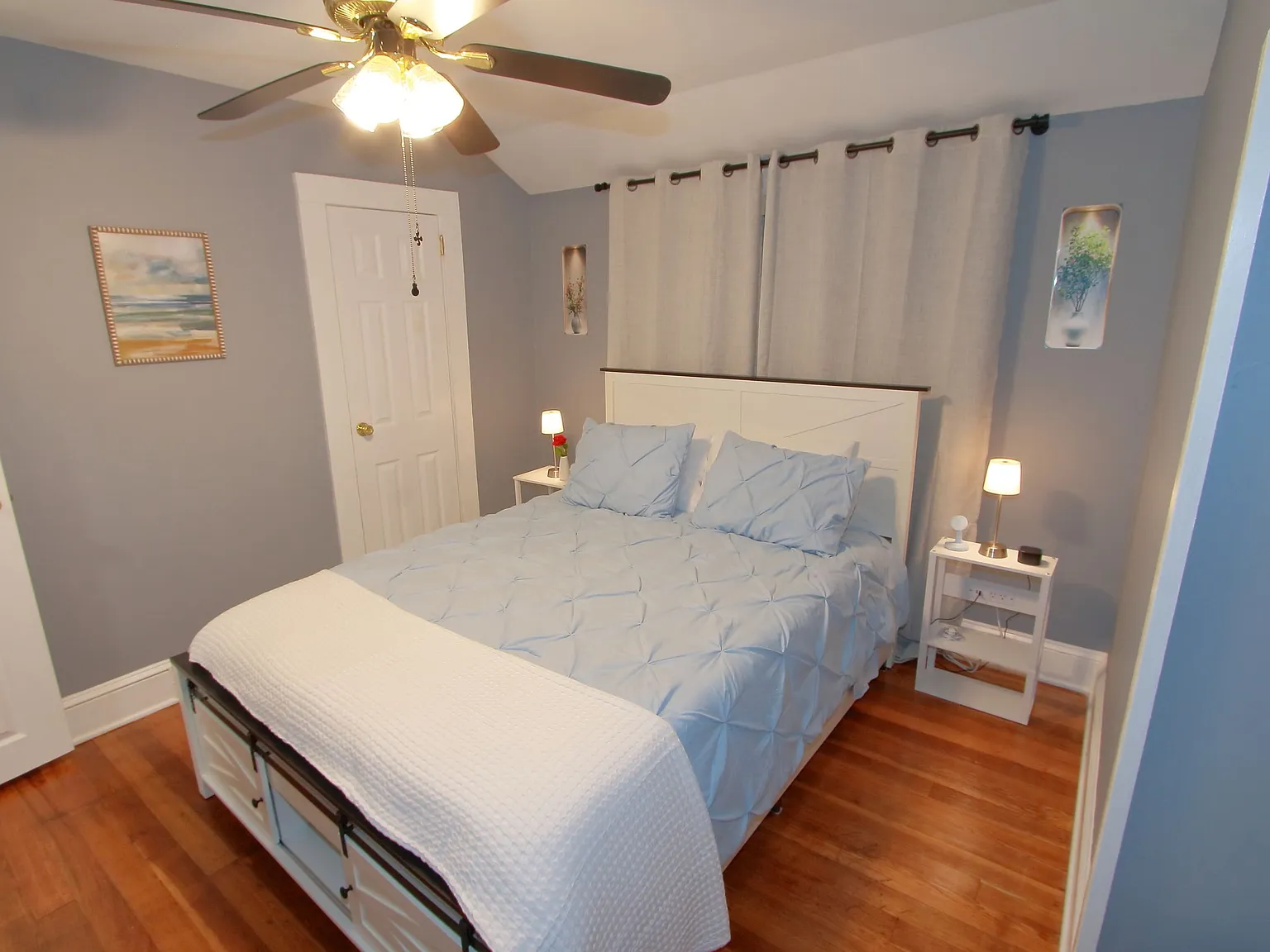 3 bed, 1.5 bath, 1200 sqft, $3,200 — Photo 3