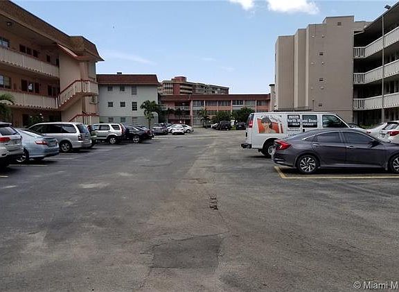 2nd image of 18707 NE 14th Ave APT 734