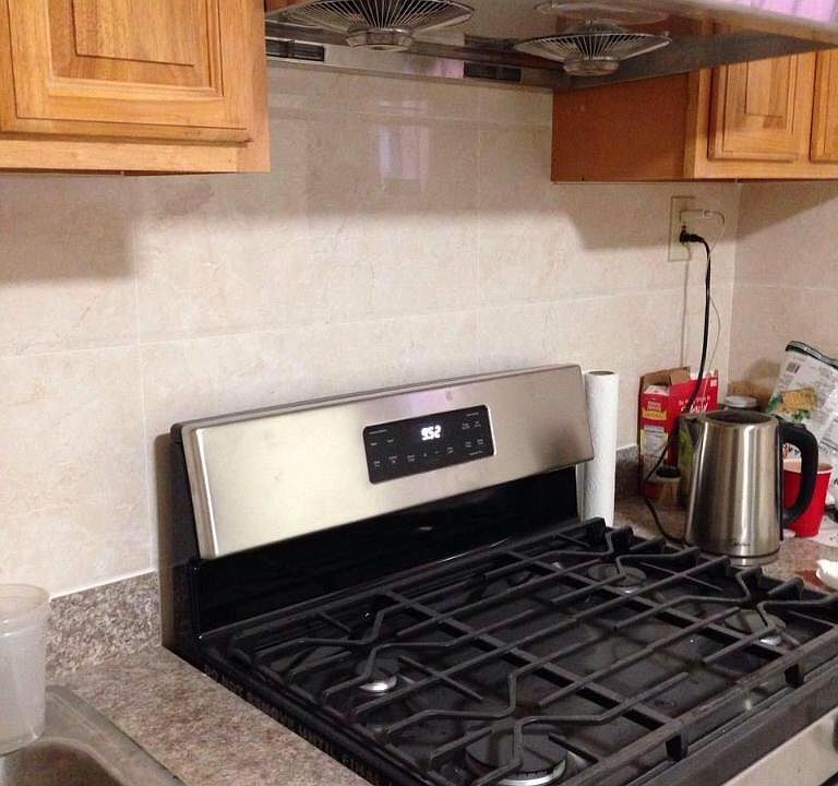 1st image of 2668 Hubbard St Fl 1ST