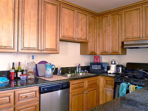 3rd image of 1316 12th St APT 9