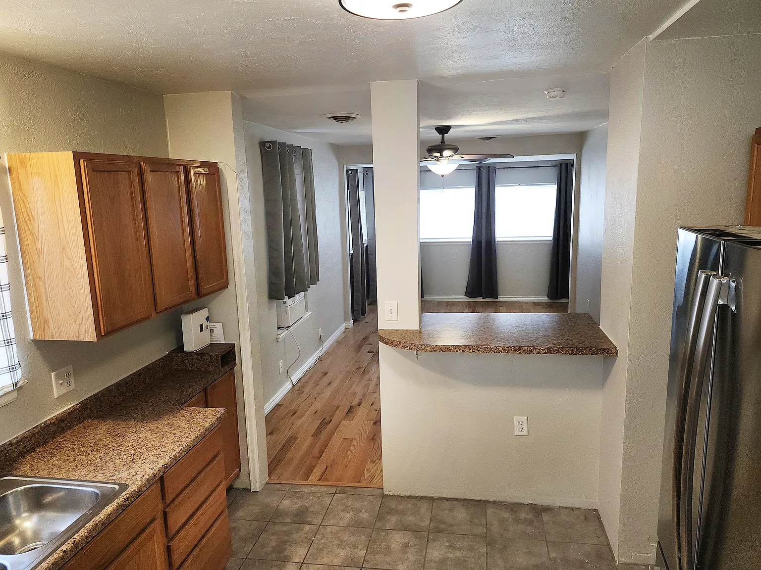 2 bed, 751 sqft, $2,000 — Photo 4