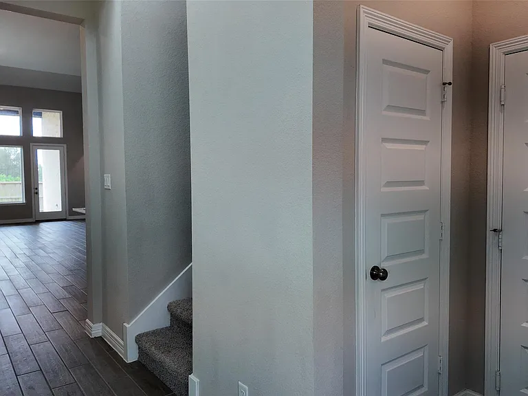 360 Mallorn Ln — Photo 4