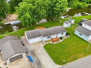 7780 S 140 E, Wolcottville, IN 46795