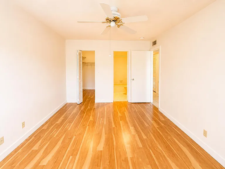 5300 Washington St #S313 — Photo 15