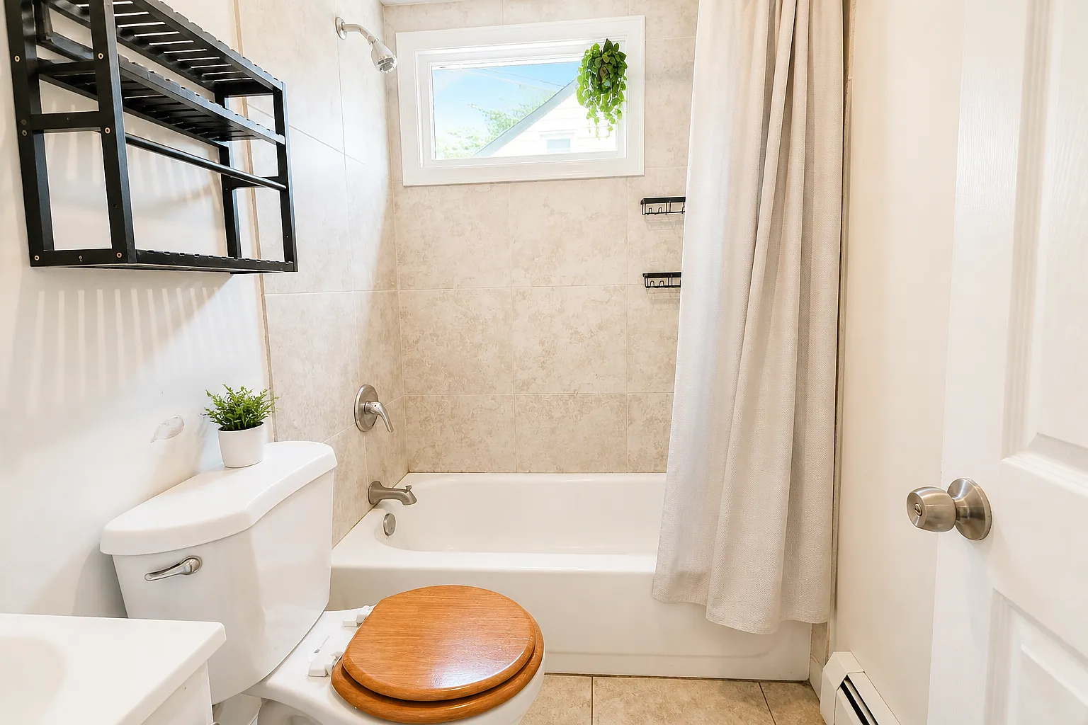2 bed, $1,800 — Photo 4