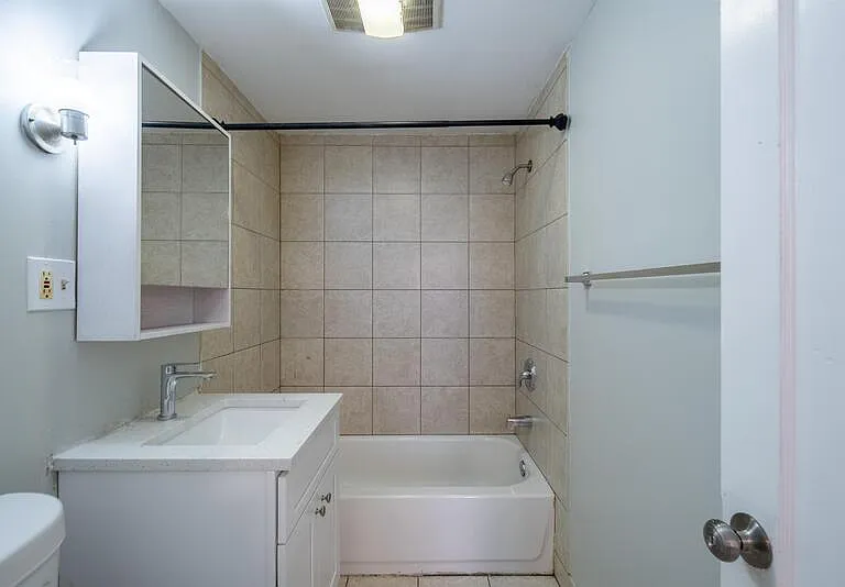 623 4th St #2 — Photo 8