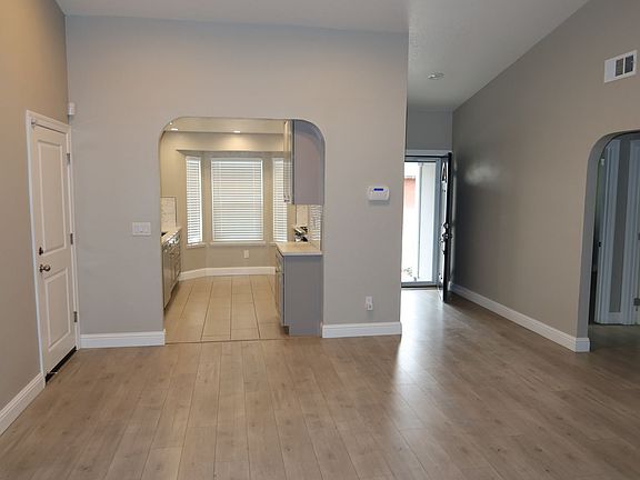 5th image of 7071 Long River Dr