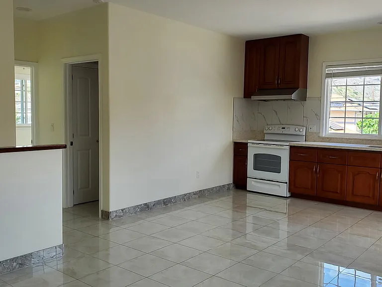 3371A Keanu St #2 — Photo 3