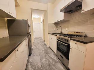 239 E 51st St APT 4, New York, NY 10022