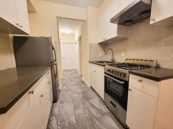 239 E 51st St APT 4