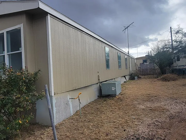 170 N Patagonia Ave #L — Photo 4