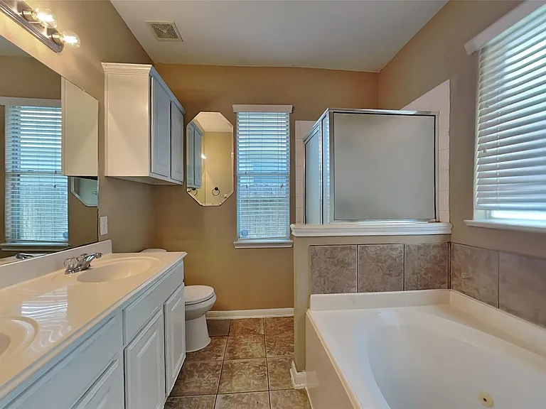 7418 Jacobs Well Dr — Photo 12
