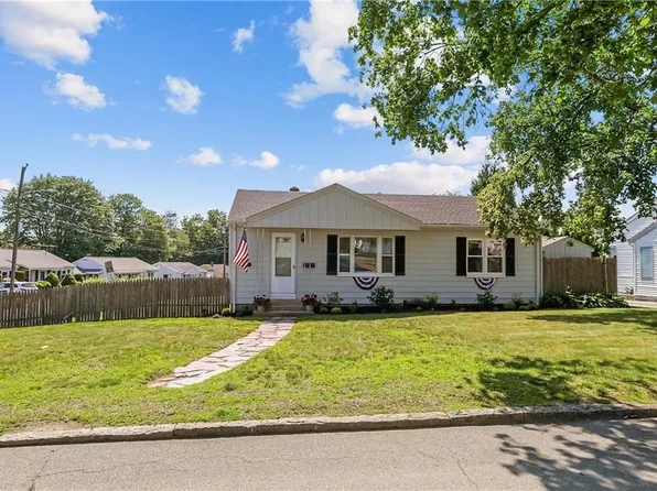 50 Earl St, West Warwick, RI 02893