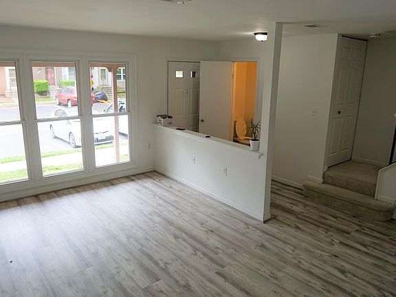 2nd image of 14254 Heritage Crossing Ln
