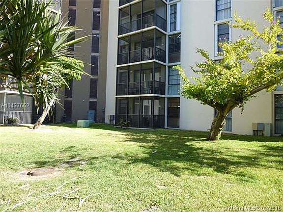 5th image of 3101 N Country Club Dr APT 107