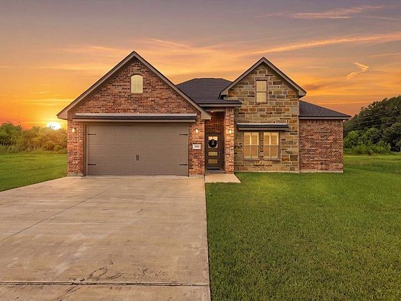 3rd image of 5765 Essie Ln