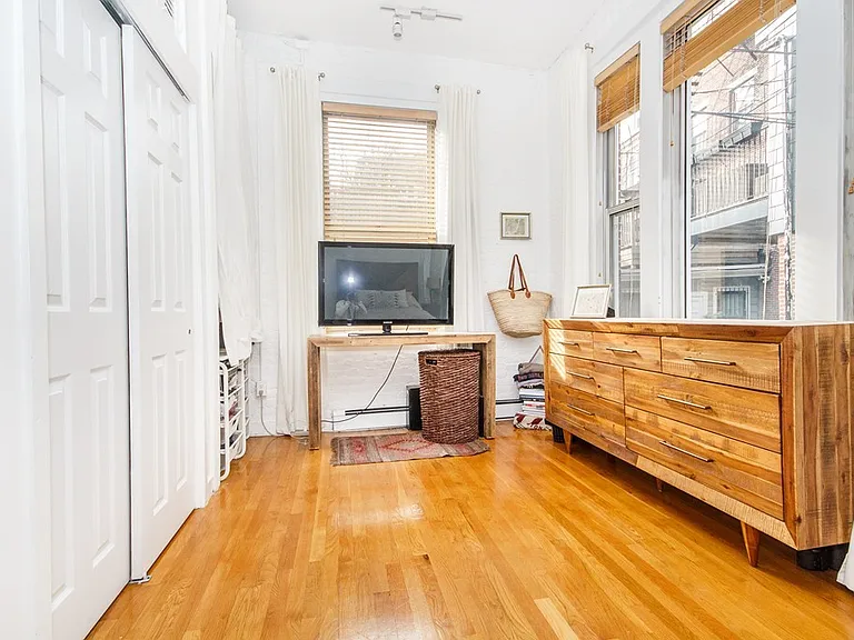 29 Fayette St #12 — Photo 11