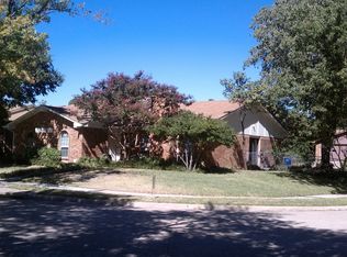 1947 Rambling Ridge Ln, Carrollton, TX 75007