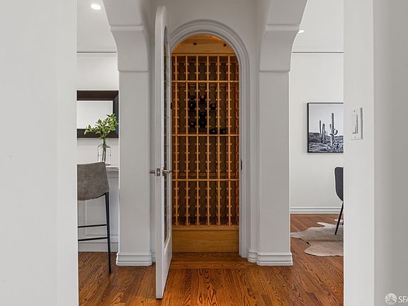 5th image of 3675 Fillmore Street #302