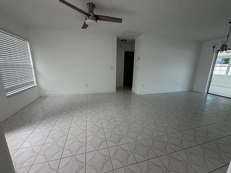 808 Balsamwood Ln — Photo 4
