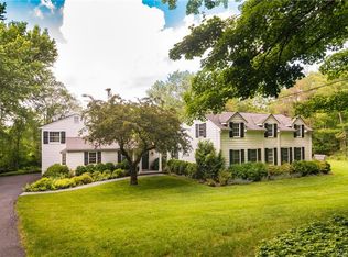 683 Quaker Rd, Chappaqua, NY 10514