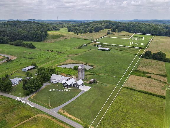 2nd image of 3 Bates Pike SE
