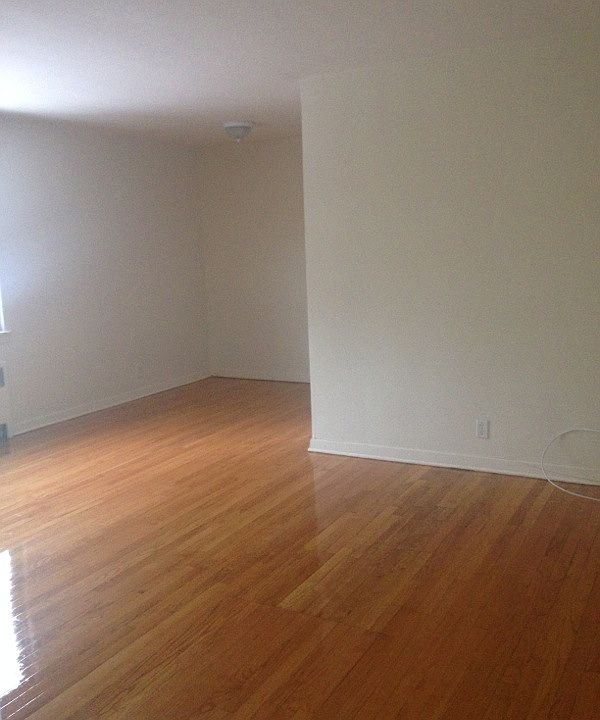 2nd image of 289 Essex St APT O