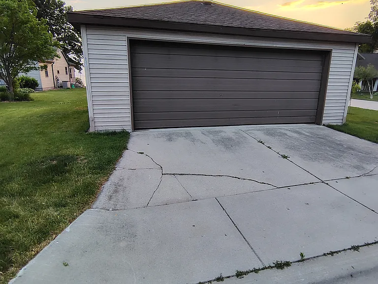 Paramount Dr — Photo 12