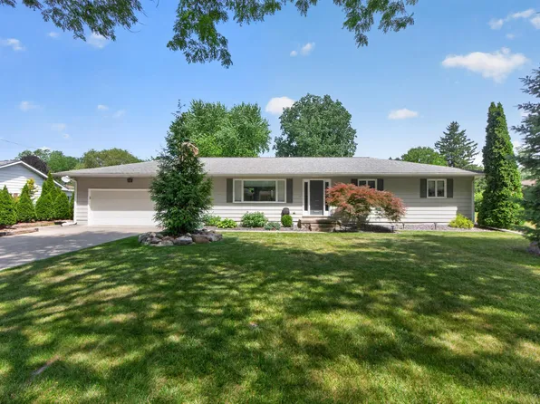 815 Kennedy St, Jackson, MI 49202