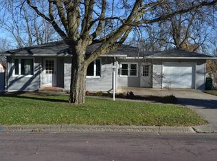 400 Dewey St, Jackson, MN 56143