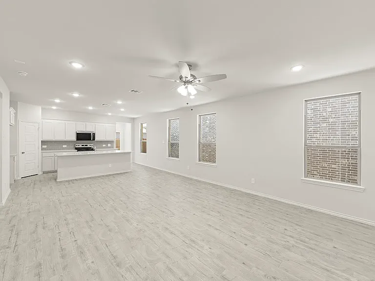 3311 Dahlia Dr — Photo 16