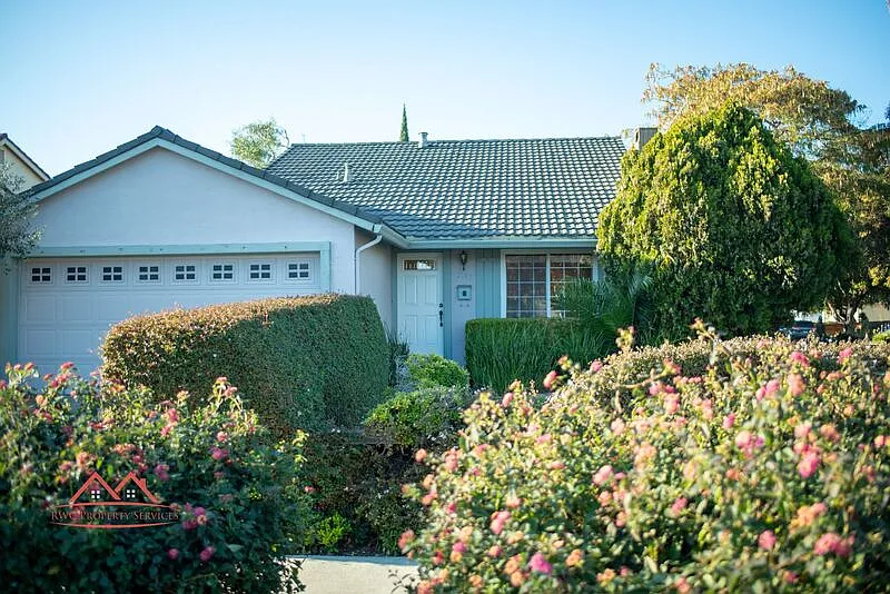4 bed, 2.0 bath, 1248 sqft, $4,400 — Photo 3