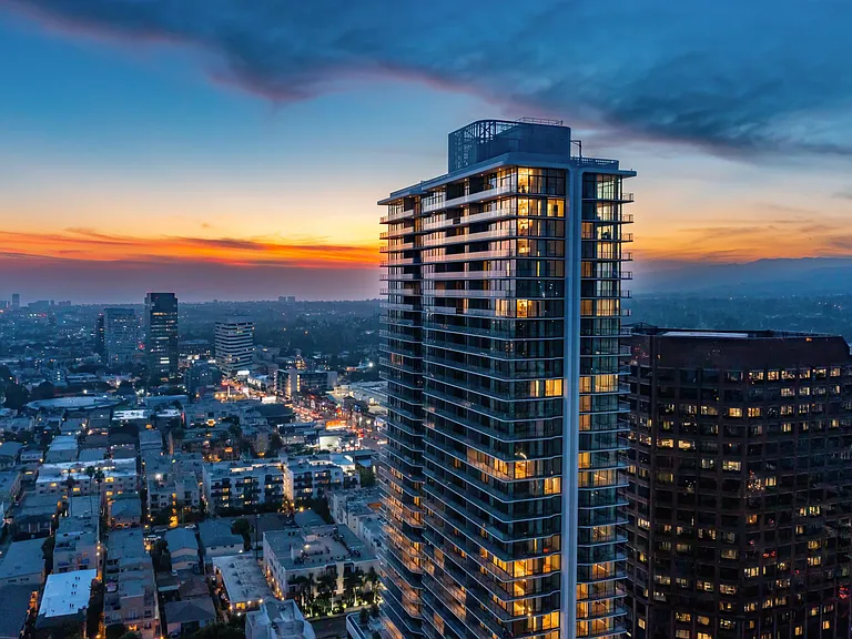 The Landmark Los Angeles (LMLA) at Sunset