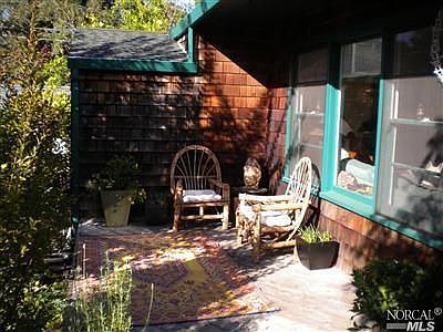 2nd image of 655 High St