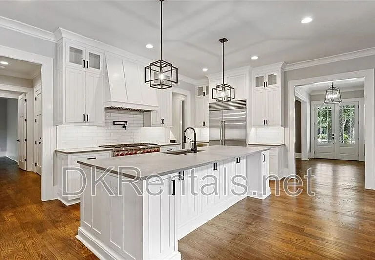 2272 Abby Ln NE — Photo 12