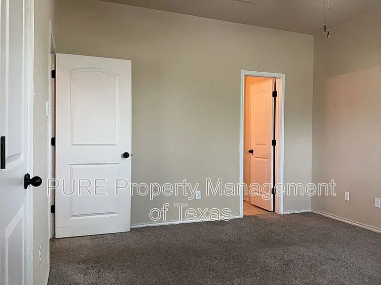 1144 Brendon Lee Ln — Photo 18
