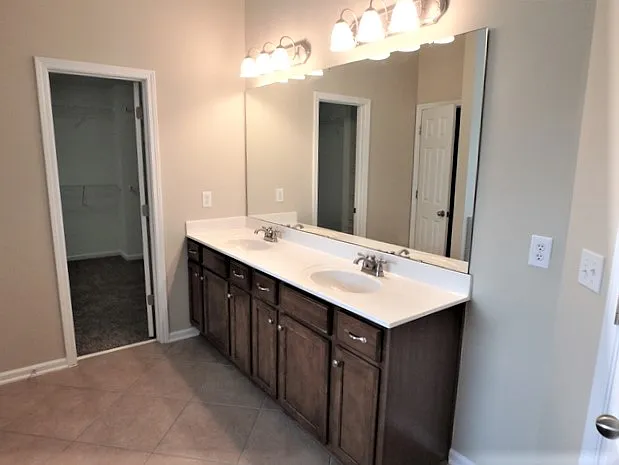 4700 Capefield Dr — Photo 8