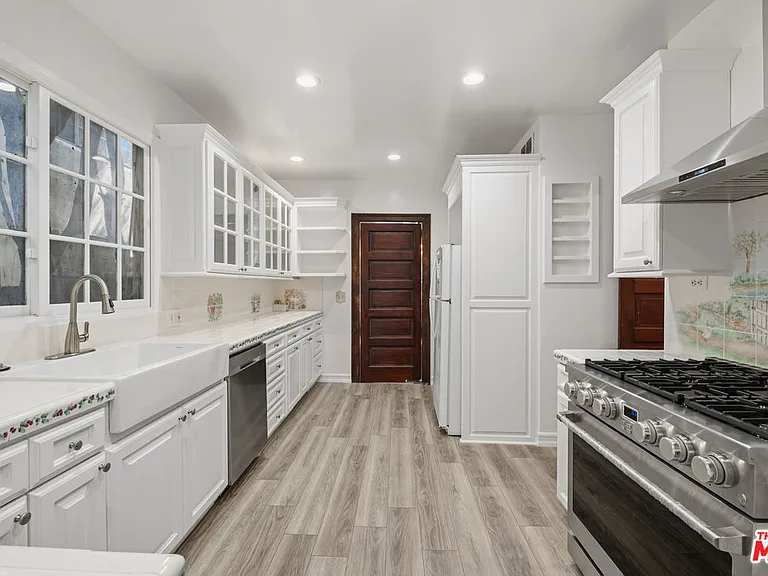 317 S Norton Ave — Photo 22