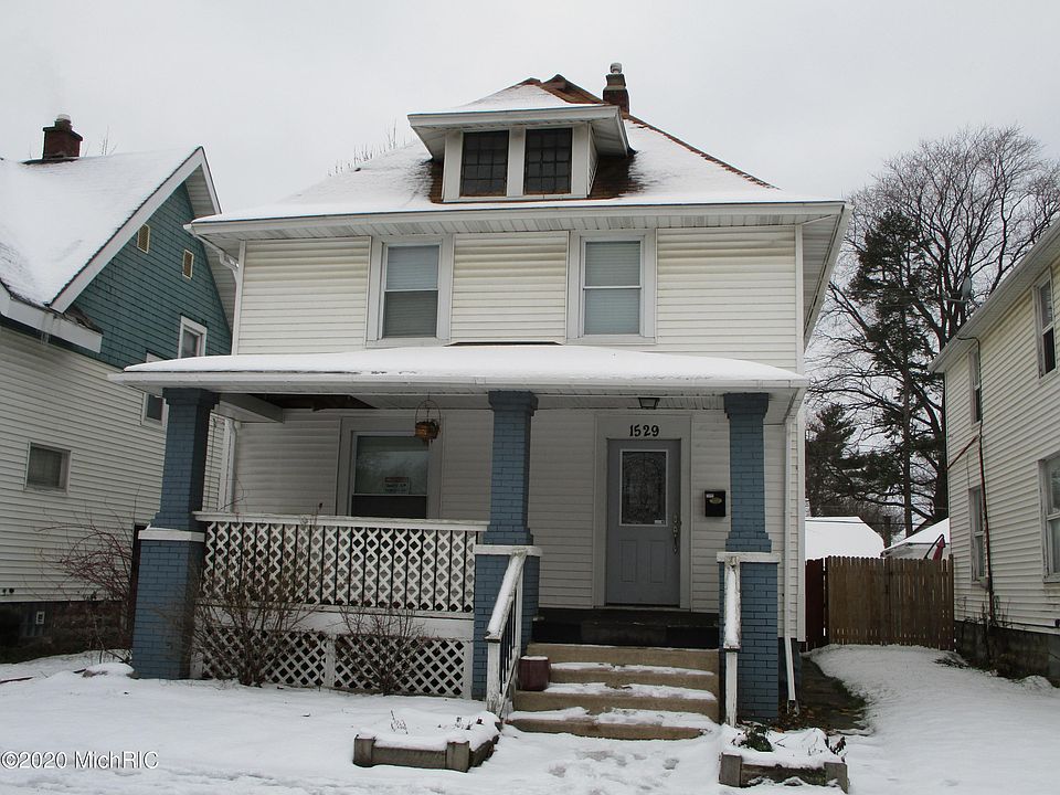 1st image of 1529 Turner Ave NW